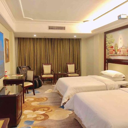 Vienna Hotel Guangzhou Shiling Exterior photo
